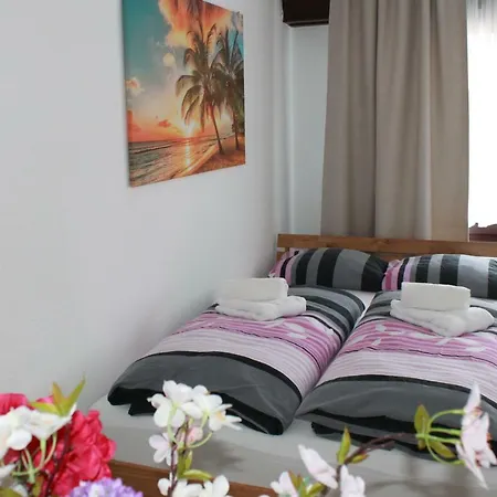 Ferienwohnung Studiowohnung Maronra *